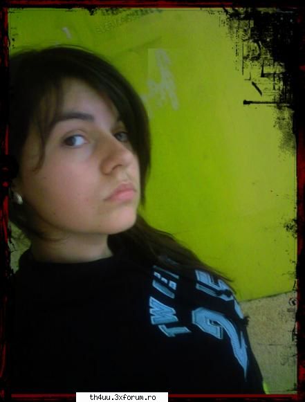 me .... - don't scare please...adevarul va rog - punetzi poze cu voi