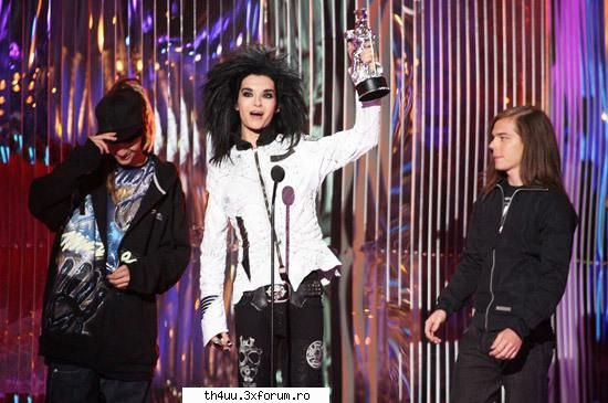 vma2008 - in leg cu proasta aia...scz miley cred ca trebuie - premii